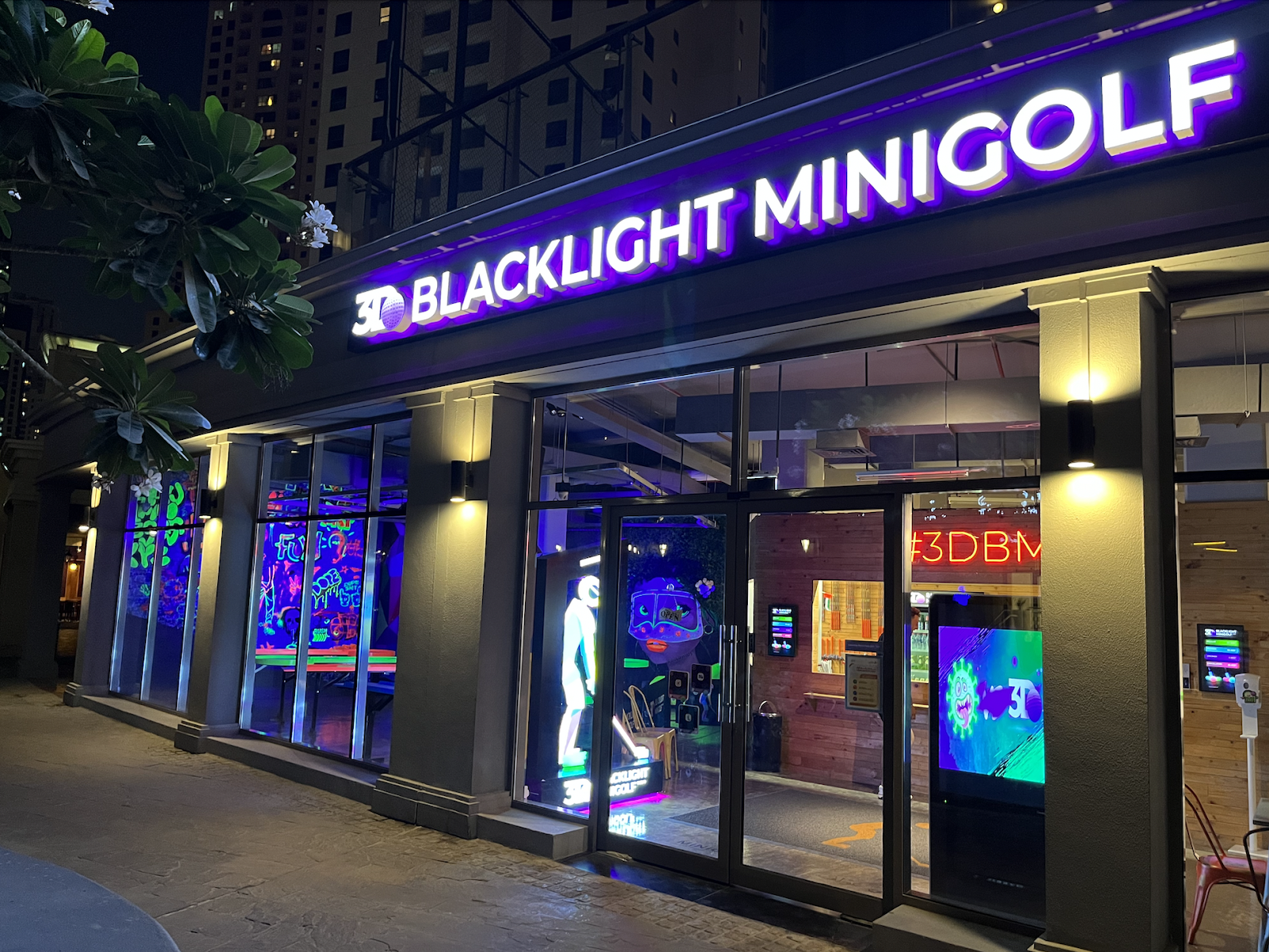 3D Blacklight Minigolf Dubai